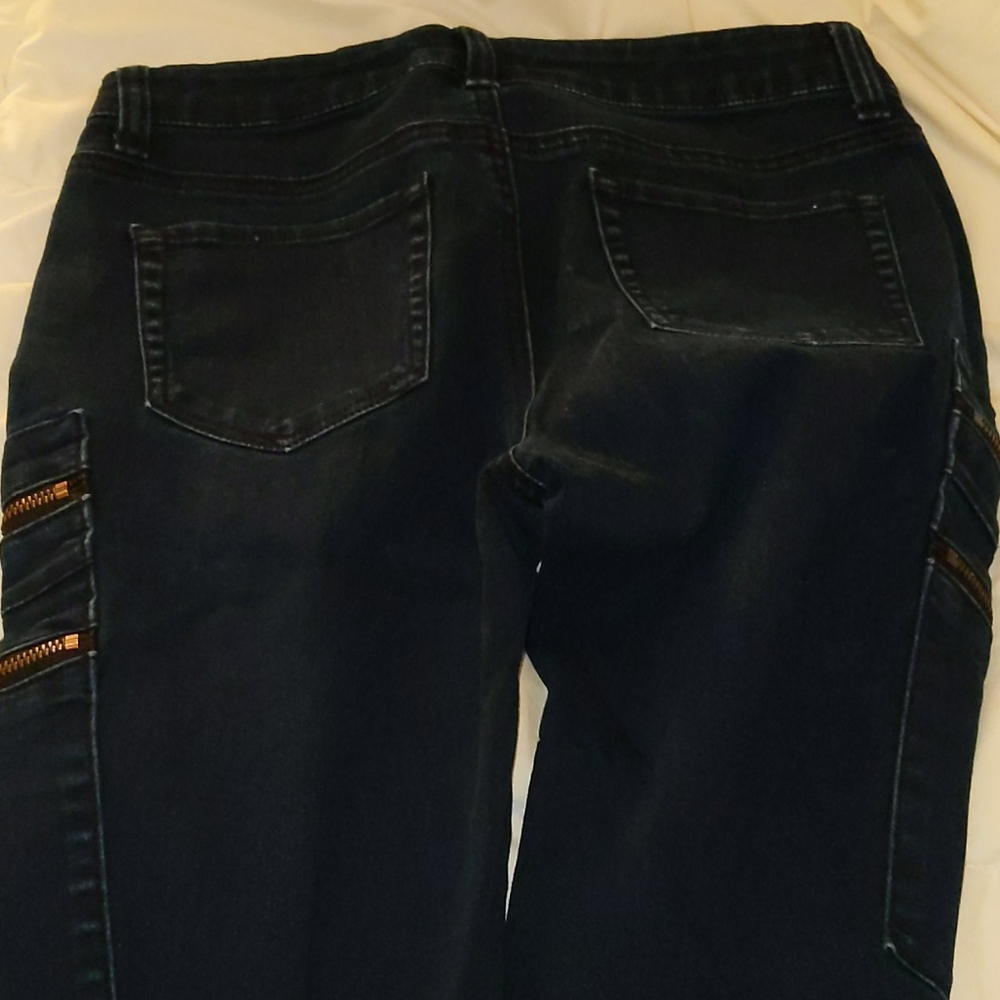 Jeans - Picture 3 of 3